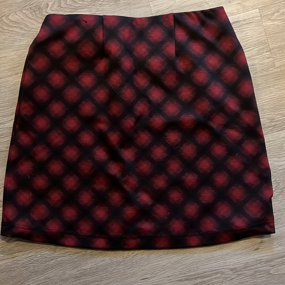 Skirt - Picture 4 of 5